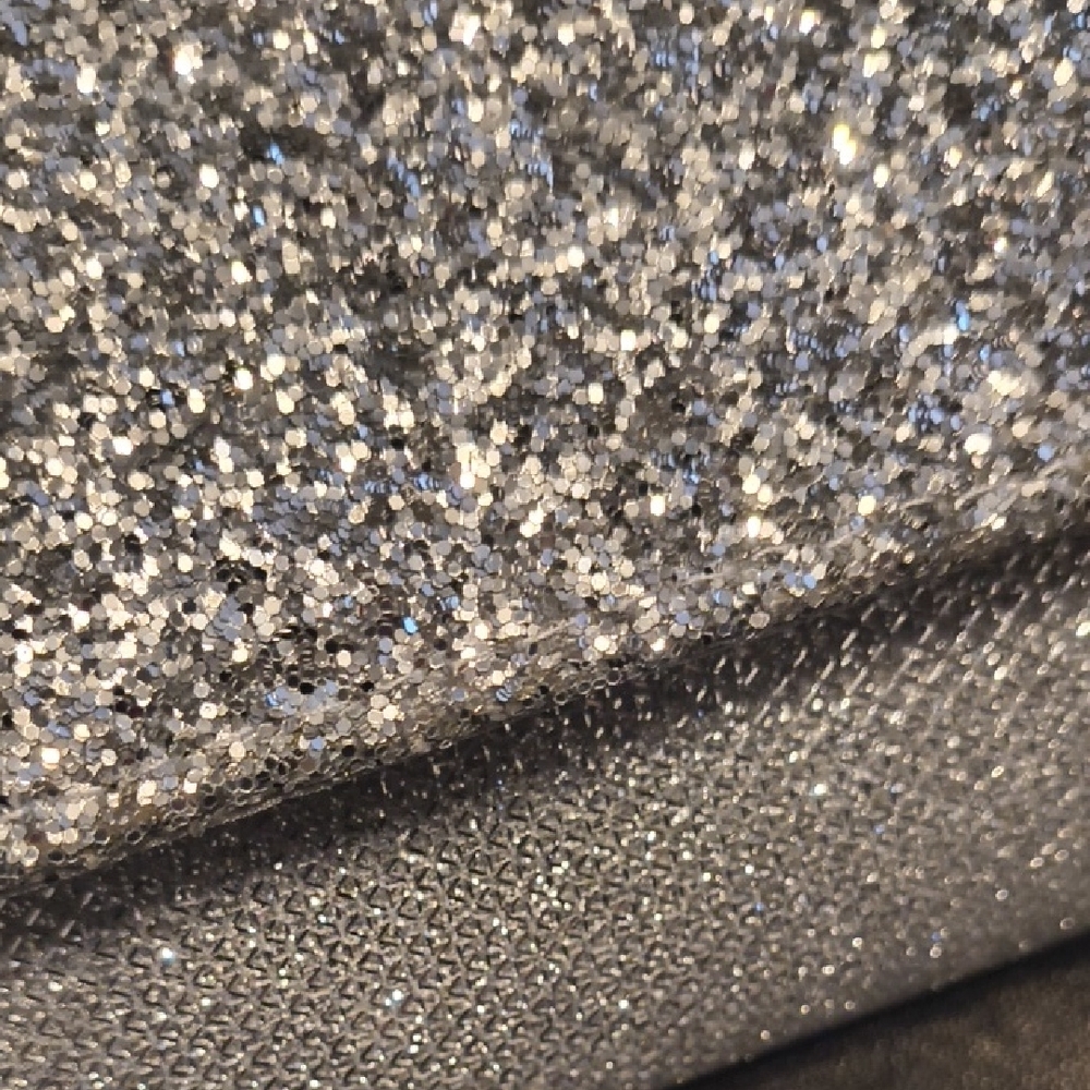 --SOLD--Silver Glitter Clutch Bag - Picture 2 of 11